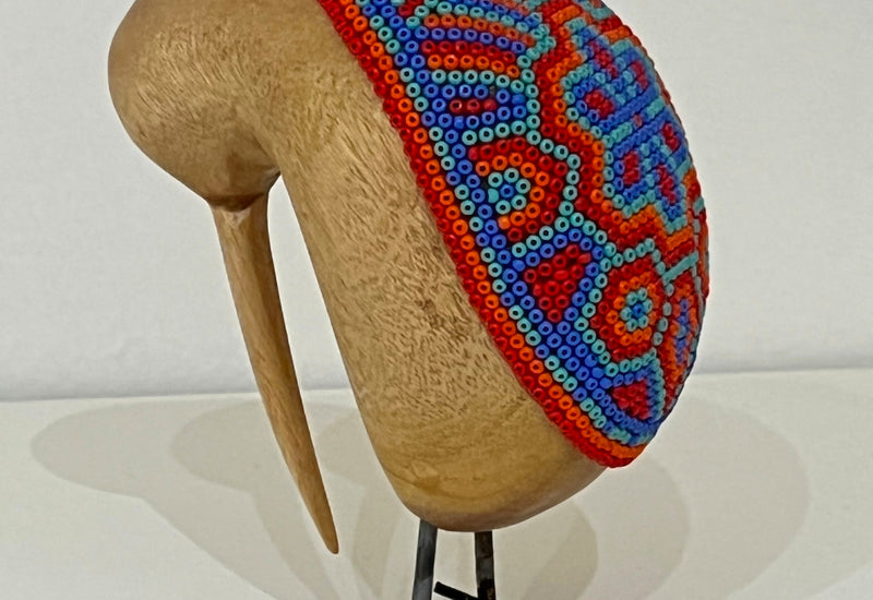 Kiwi de Madera con Arte Huichol