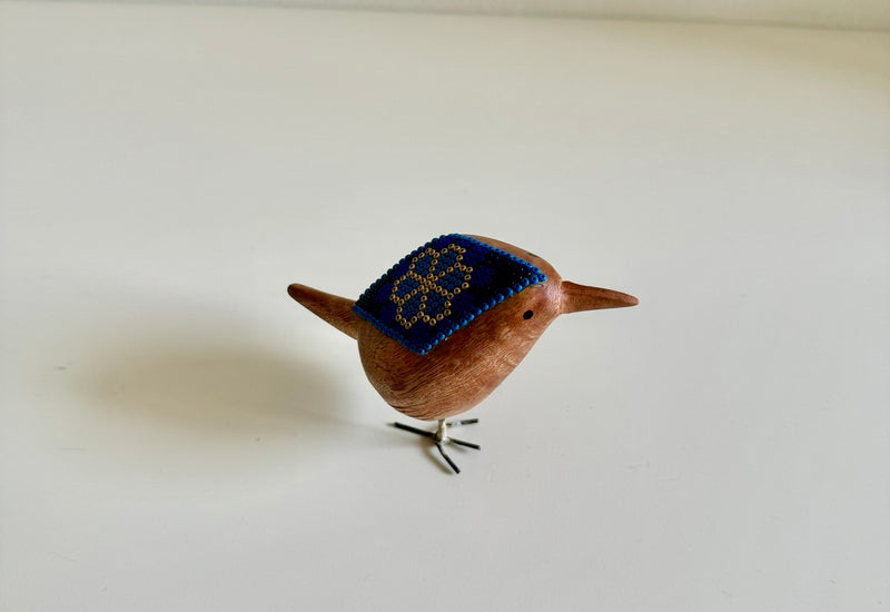 Pájaro Mini de Madera con Arte Huichol