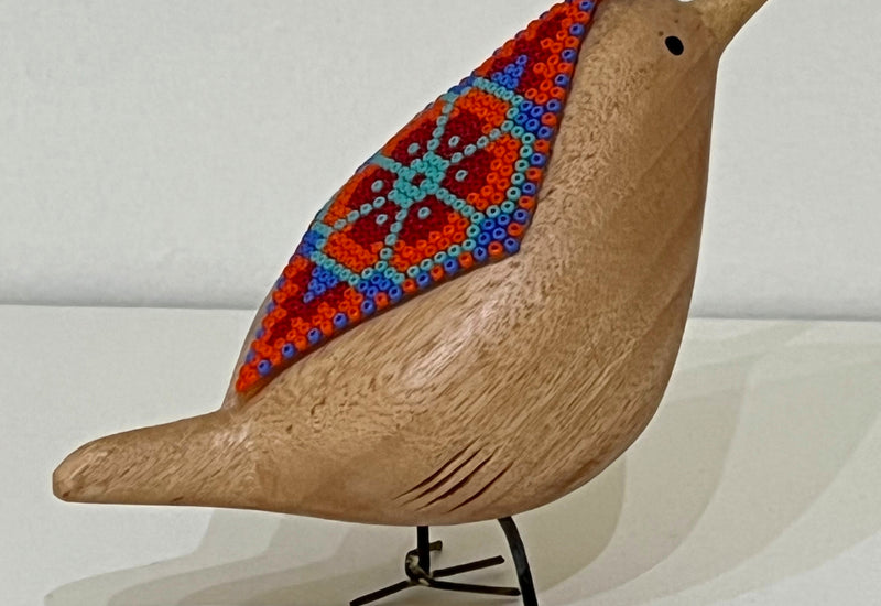 Pájaro de Madera con Arte Huichol