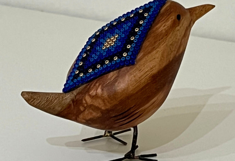 Pájaro de Madera con Arte Huichol