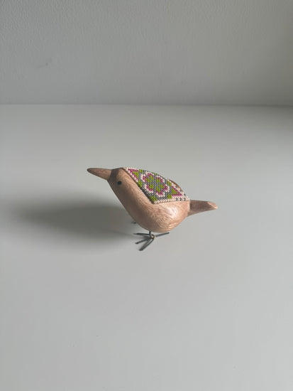 Pájaro Mini de Madera con Arte Huichol