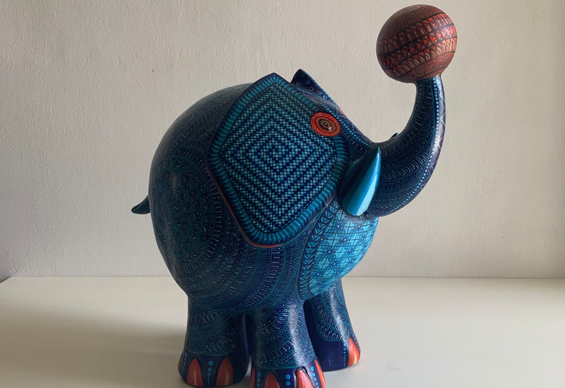 Alebrije Elefante en Madera y pintura acrílica