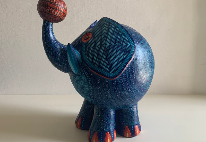 Alebrije Elefante en Madera y pintura acrílica