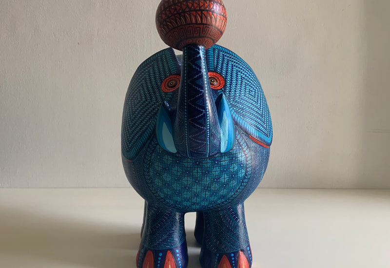 Alebrije Elefante en Madera y pintura acrílica